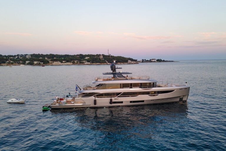 mega yacht saint tropez