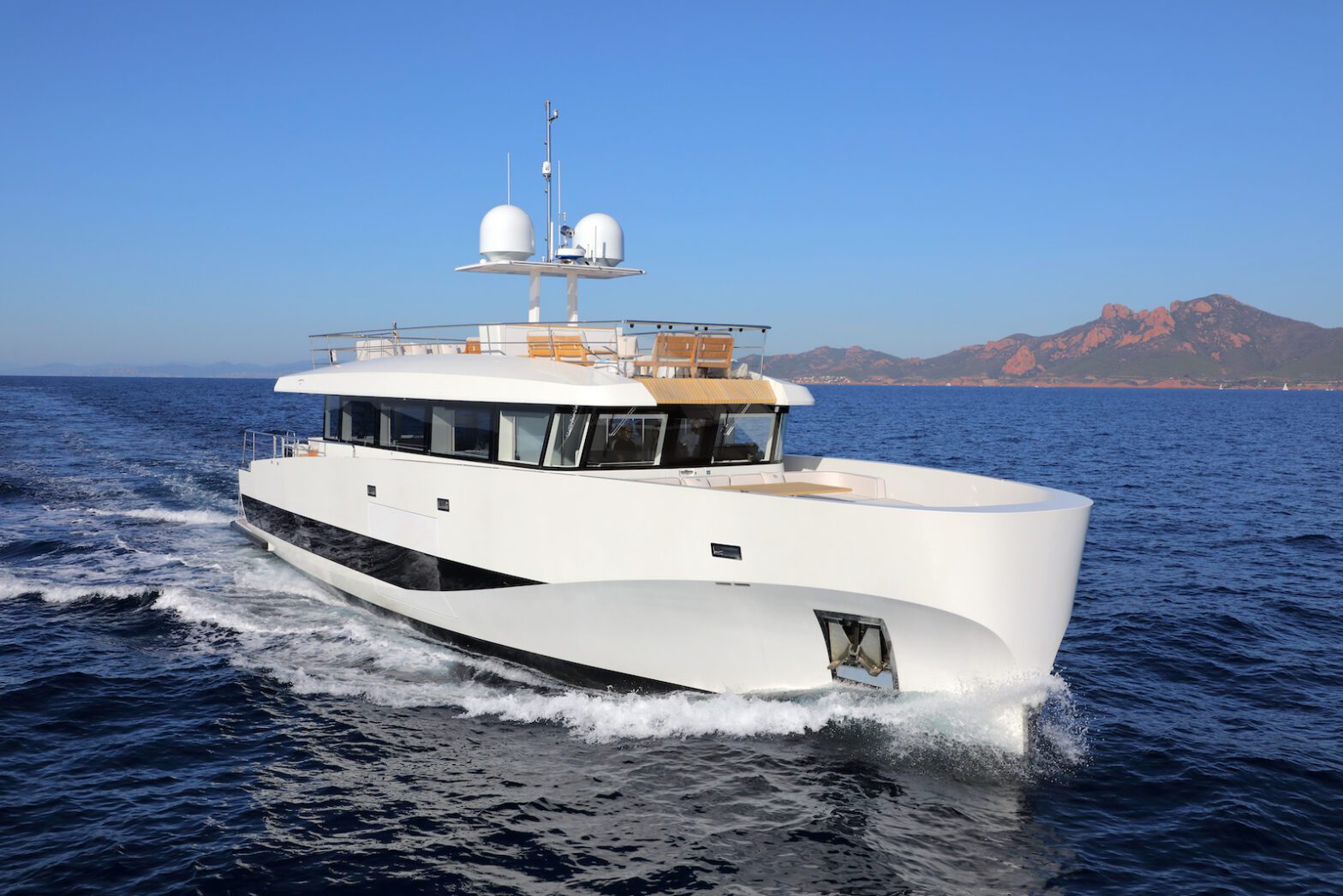 WallyAce 26 – luxury yacht for charter in Saint-Tropez