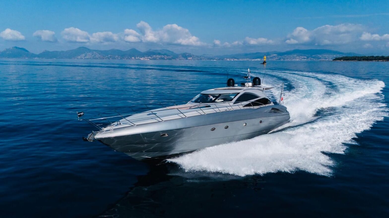 Sunseeker Predator 68 – luxury yacht for charter in Saint-Tropez