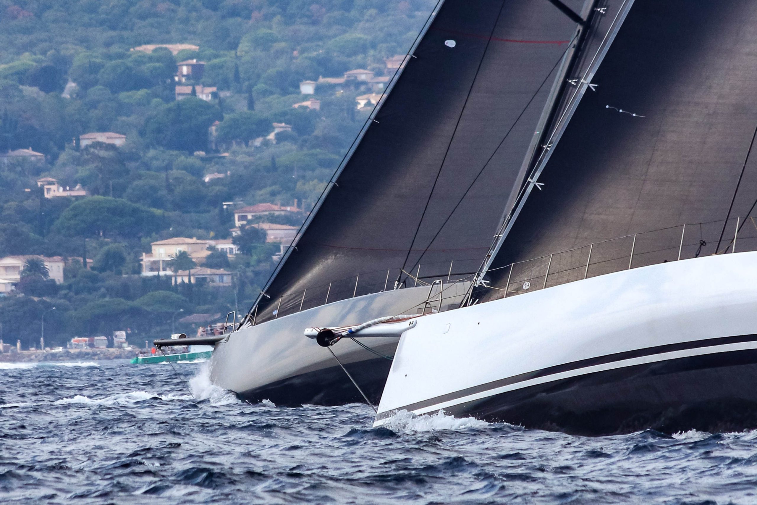 yacht de luxe a louer st tropez